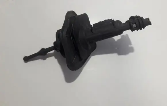 Ford Focus Clutch master cylinder kg19300