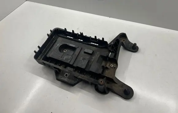 Seat Altea Battery tray 1K0915333