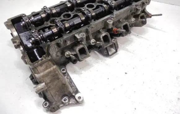 BMW 3 E36 Engine head 7785876