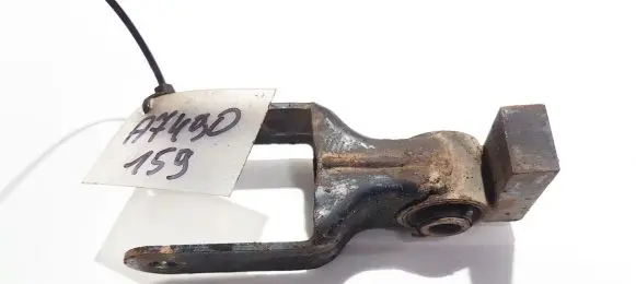 Peugeot 407 Engine mount bracket 4a000780