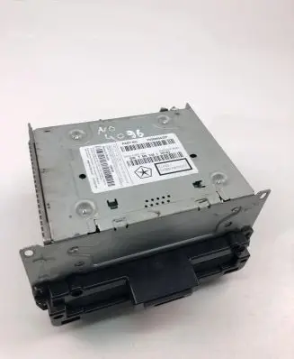 Chrysler 300C Radio/CD/DVD/GPS head unit 05064543
