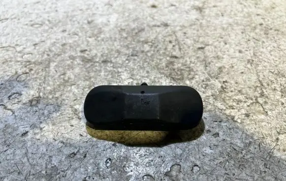 Windshield washer spray nozzle