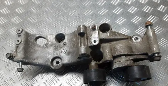 Nissan Navara D23 Generator/alternator bracket 117107563R