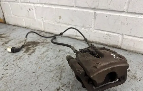 Mercedes-Benz E W213 Rear brake caliper