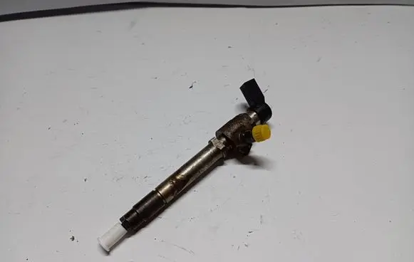 Jaguar XF X250 Fuel injector 5U3Q9K546AA