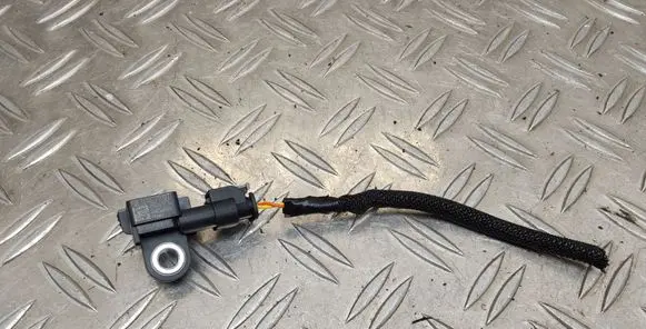 Citroen C4 III e-C4 Airbag deployment crash/impact sensor 9831467780