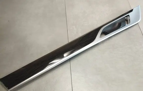 BMW 7 G11 G12 Front door trim bar 7851831 E4P215 010372222016