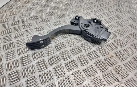 Ford Mondeo MK IV Accelerator throttle pedal 6G929F836RD 6PV01083414