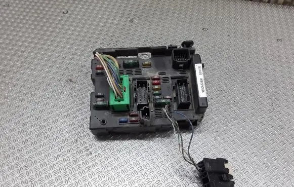 Lancia Phedra Fuse module 9650663880