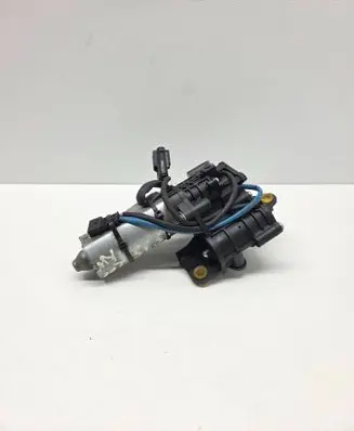 BMW 5 E60 E61 Steering column adjust motor 1171701 12V500051 5H060904B
