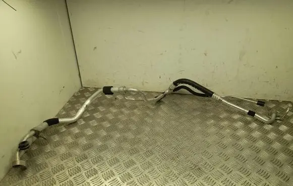 Mercedes-Benz C W206 Air conditioning (A/C) pipe/hose A2068304602