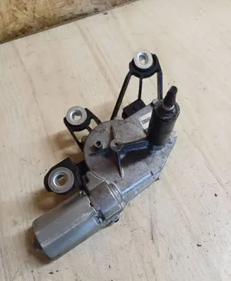 Volkswagen Fox Rear window wiper motor F006B20059 5Z6955711