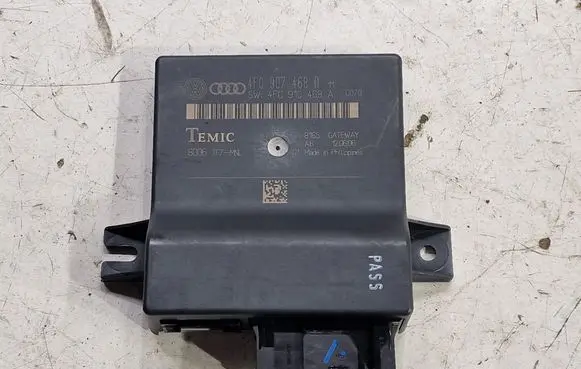 Audi A6 S6 C6 4F Gateway control module 4F0907468D 4F0910468A