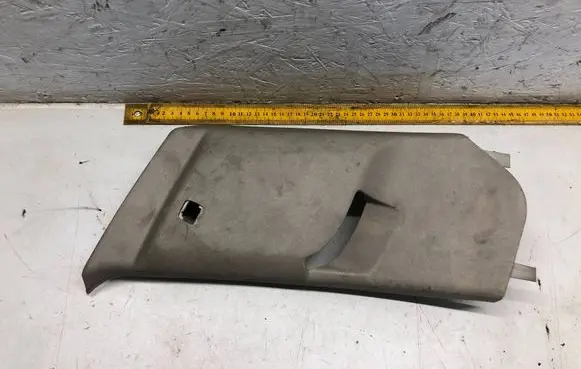 Jeep Grand Cherokee (WK) (C) pillar trim 5HS34BDXAH 27952037 RPTP9118