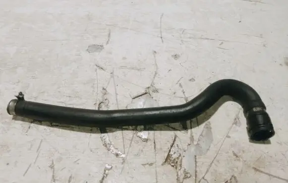 BMW 7 E65 E66 Engine coolant pipe/hose