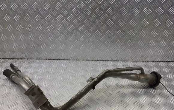 Ford C-MAX I Fuel tank filler neck pipe 