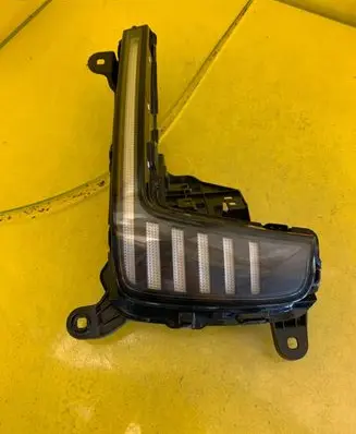 Audi Q7 4M Headlight/headlamp 4M094105605S