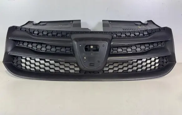 Dacia Logan II Front bumper upper radiator grill