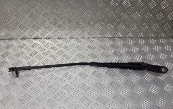 Peugeot 407 Front wiper blade arm