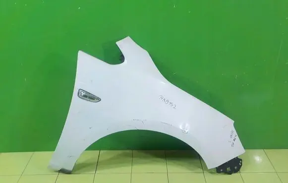 Opel Astra J Fender PRZOD PRAWY