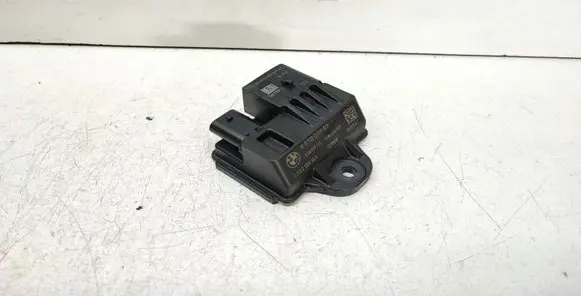 Glow plug pre-heat relay