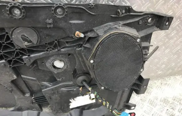 Ford Fiesta Front door speaker xw7f18808ab xw7f-18808-ab