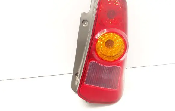 Mitsubishi Space Star Rear/tail lights MR913174