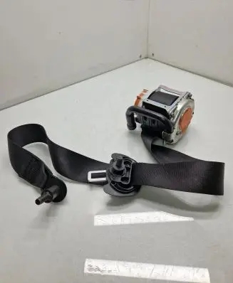 BMW 8 G15 Front seatbelt 310059799228