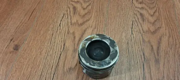 Peugeot 508 Piston with connecting rod 1607373680