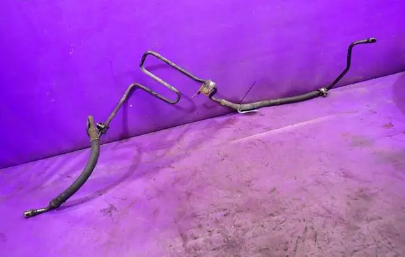 Volkswagen Golf IV Power steering hose/pipe/line 