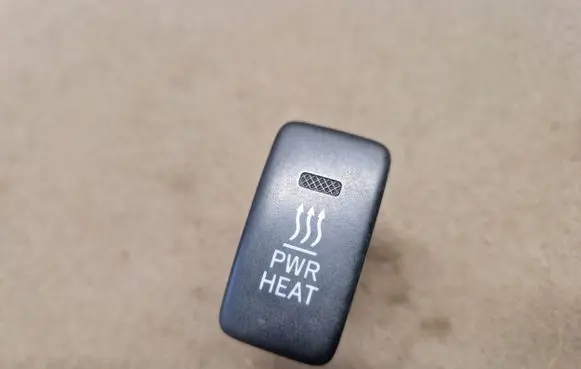 Toyota Hilux (AN10, AN20, AN30) Other switches/knobs/shifts