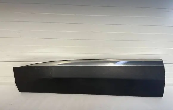 Peugeot 3008 II Front door trim (molding) 9811404277