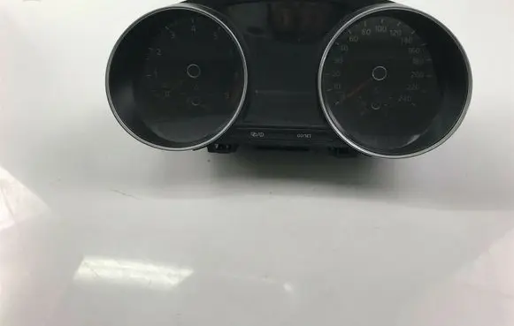 Volkswagen Polo V 6R Speedometer (instrument cluster) 6C0920740C P2512