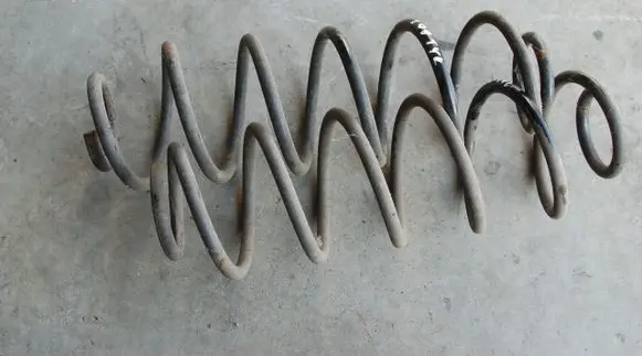 Peugeot 208 Rear coil spring