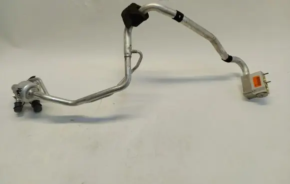 Volvo V60 Air conditioning (A/C) pipe/hose 31694238