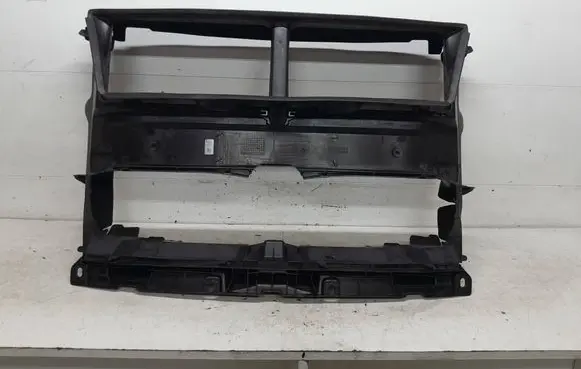 BMW X1 F48 F49 Intercooler air guide/duct channel 5174187798 187798 7374197