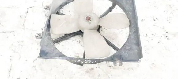 Mazda 626 Radiator cooling fan shroud