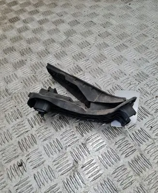 Volkswagen PASSAT B6 Accelerator throttle pedal 1K1721503L