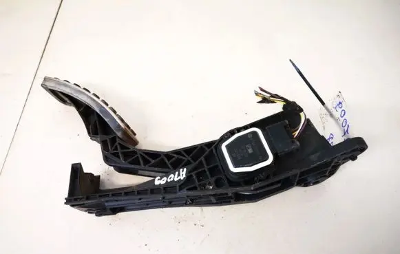 Mercedes-Benz ML W164 Accelerator throttle pedal a1643000104