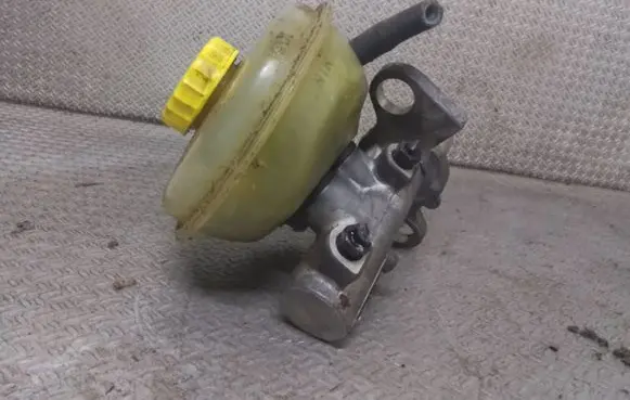 Audi A6 S6 C5 4B Master brake cylinder 8E0611301