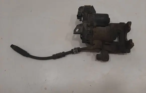 Volvo S90, V90 Rear brake caliper 31687506 31687346