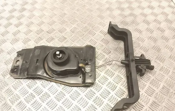 Chrysler Grand Voyager V Spare wheel mounting bracket 05109667AA