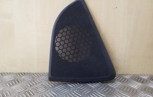 Side speaker trim/cover