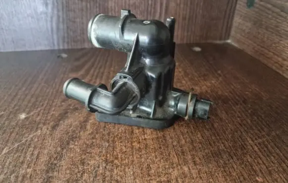 Fiat Fiorino Thermostat housing 55206391 51856673OE