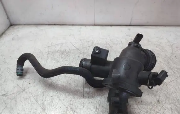 Mercedes-Benz C W204 Thermostat/thermostat housing A6512000615