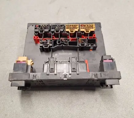 Volkswagen PASSAT B6 Comfort/convenience module 3C0937049J F005V00530 H37S1301