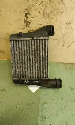 Audi A6 S6 C5 4B Intercooler radiator 8E0145805