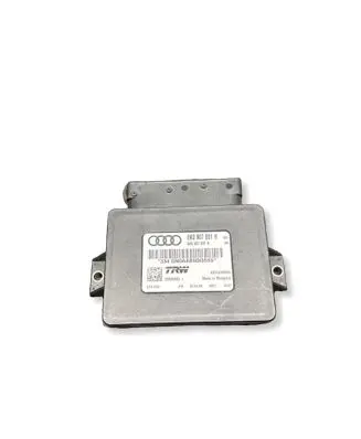 Audi A8 S8 D3 4E Hand brake control module 8K0907801H 32620205 A2C53369554