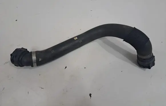 BMW 5 G30 G31 Engine coolant pipe/hose 8602603