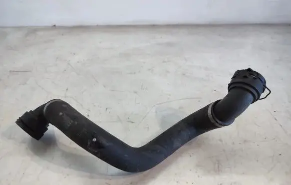 Mercedes-Benz C W205 Engine coolant pipe/hose A2055012882